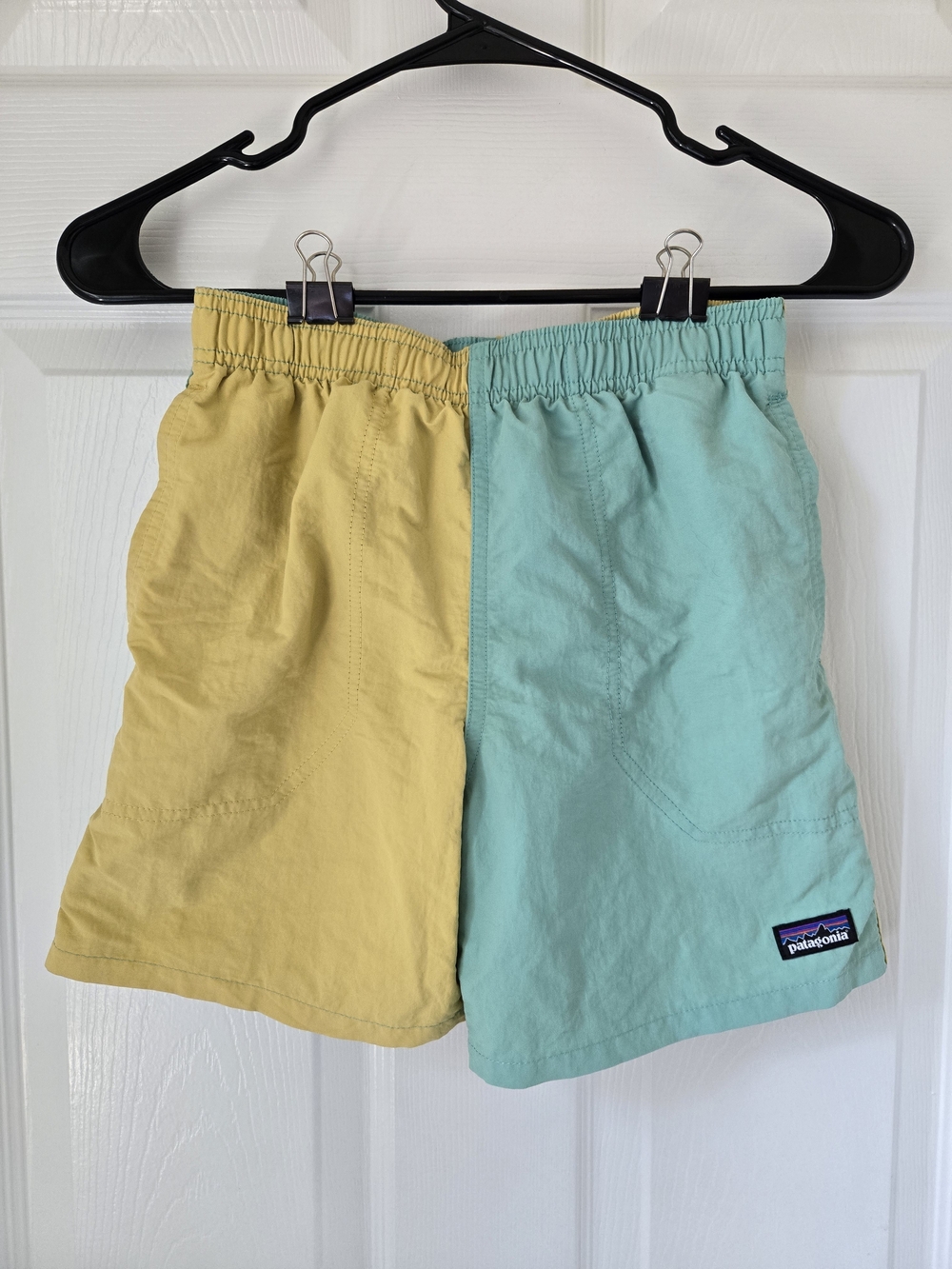 Patagonia Kids Baggies Two-Tone Yellow and Aqua Shorts Colorblock Size Large